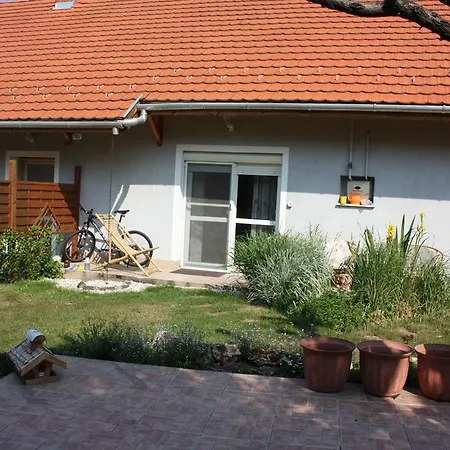 Διαμέρισμα Blato Apartman *